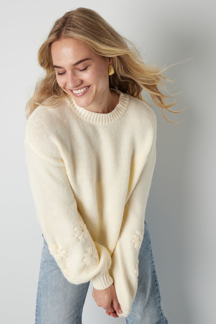 Bellissimo maglione dal tocco floreale - grigio Immagine6
